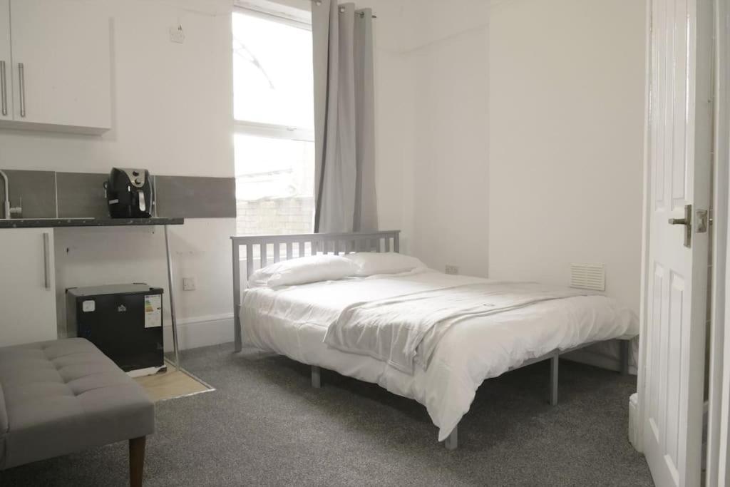 Discover Your Cozy Haven A Perfect Studio Getaway Leamington Spa Zewnętrze zdjęcie