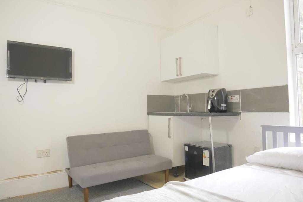 Discover Your Cozy Haven A Perfect Studio Getaway Leamington Spa Zewnętrze zdjęcie